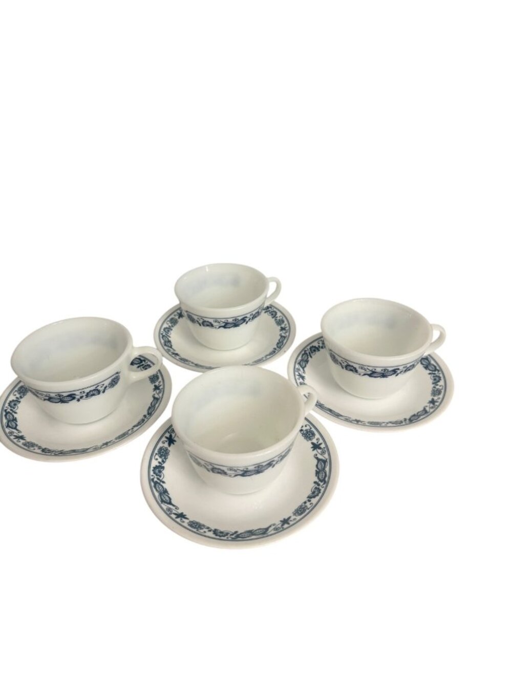 PYREX Old‎ Town Blue Onion Cups & Corelle Saucers Set of 4 Vintage Cottage Core